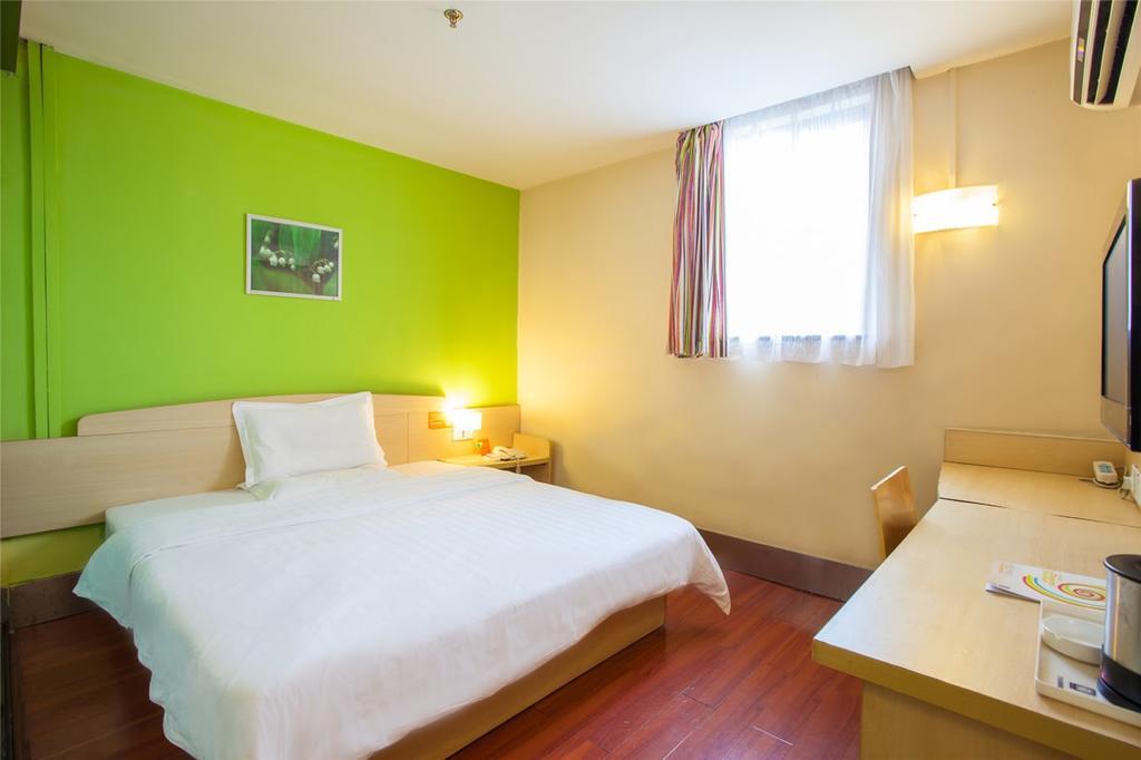 7Days Inn Chongqing Nanping Pedestrian Street Exterior foto